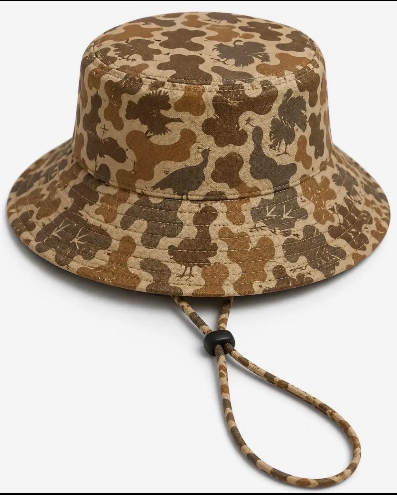 BUCKET HAT